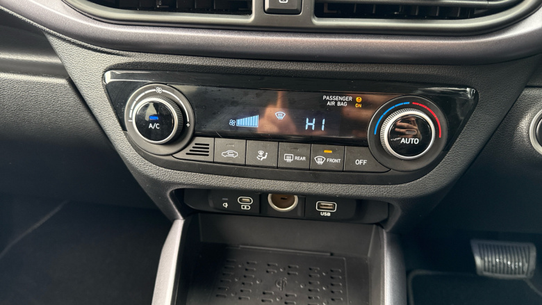 Hyundai i10 1.0 [63] Premium 5dr Auto [Nav] Petrol Hatchback